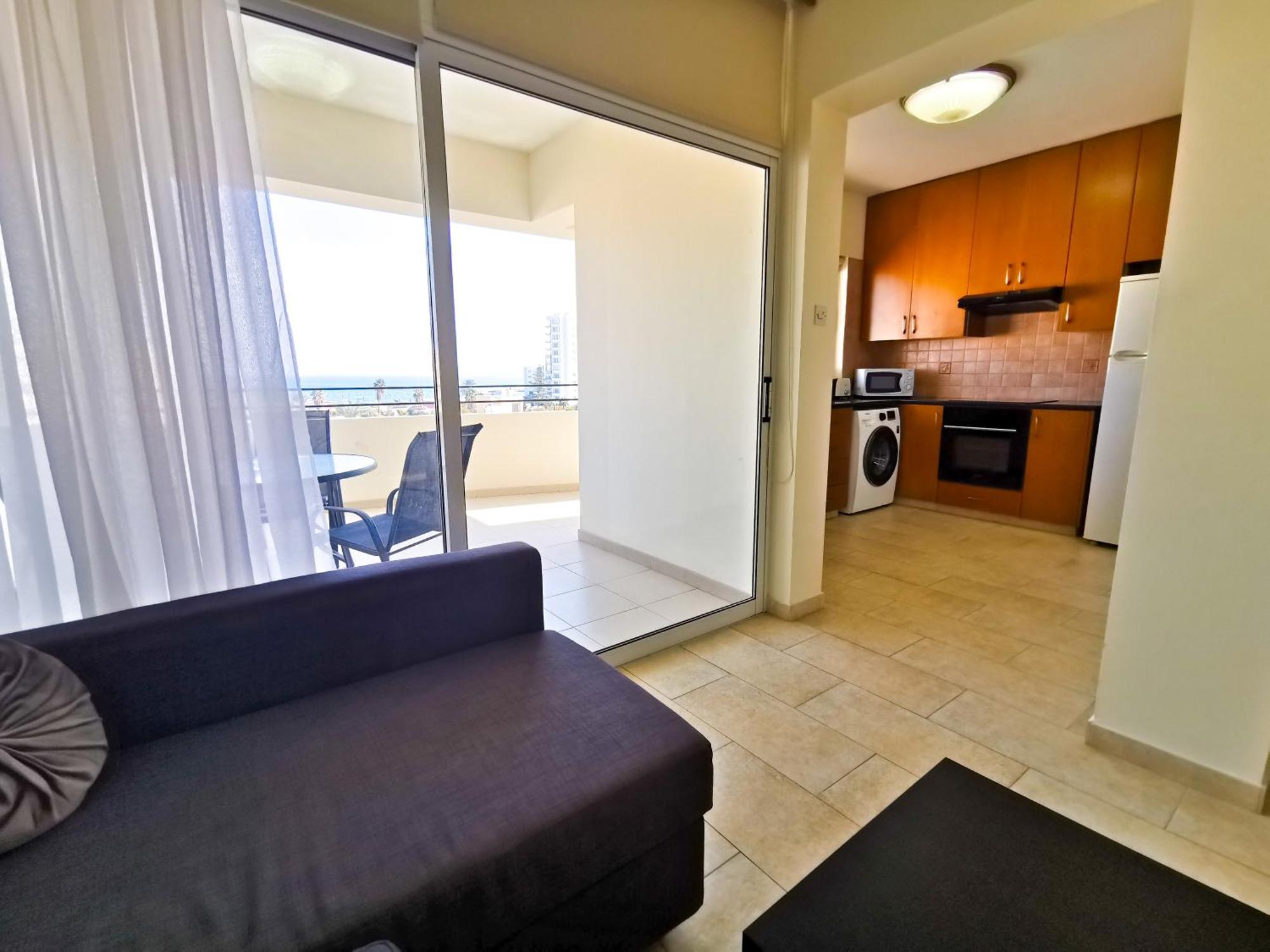 License To Chill Apartment Larnaca Exterior photo